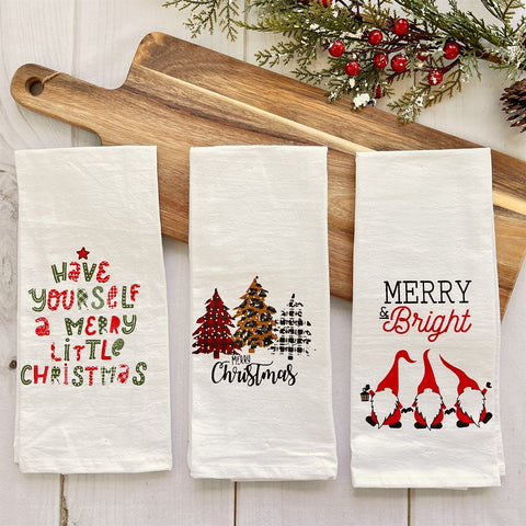 Occasions - Christmas kitchen towels for the queens of cooking! 🙌🏽 • • •  • #luxury #trendy #onlineshop #boutiqueclothing #upscale #womensfashion  #outfit #dresses #shopoccasions #newarrivals #beautiful #online #instastyle  #shopsmall #shoponline #new